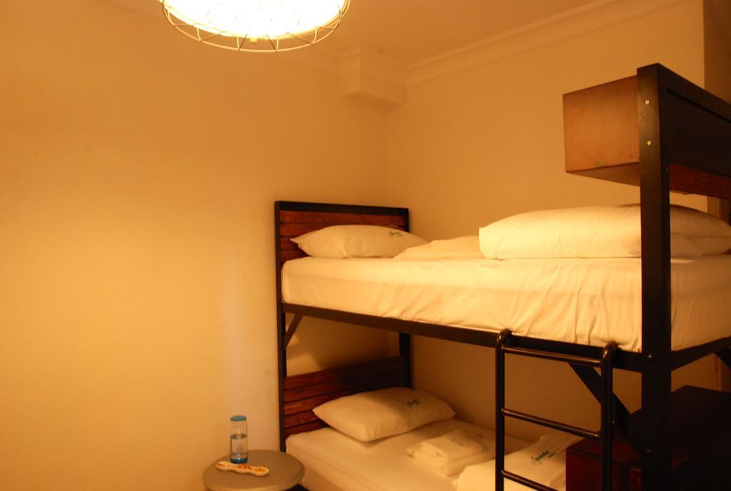 Jumba Hostel Provincia di Provincia di Istanbul Esterno foto